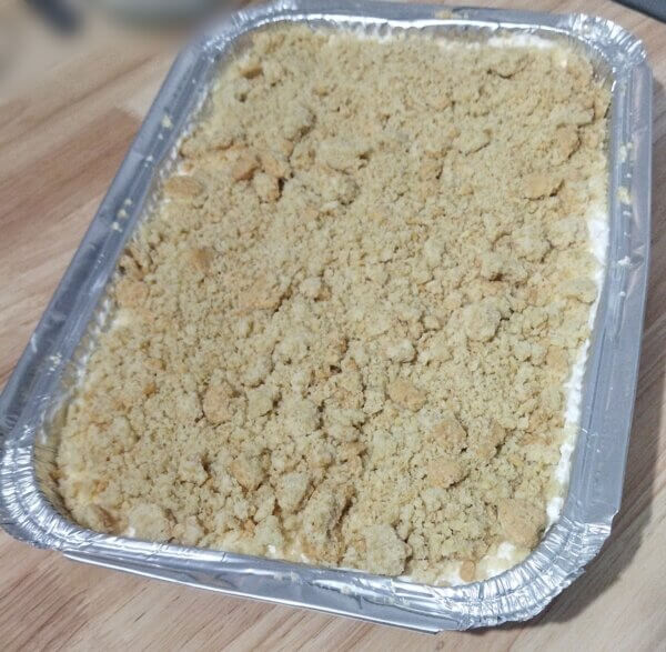 עוגת גבינה פירורים (חלבי)